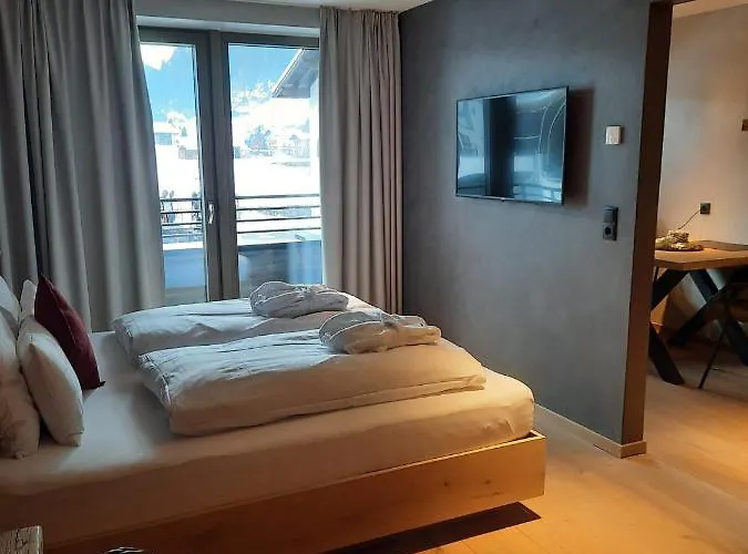 Mountain Aparthotel 4*