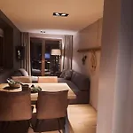 Mountain 4*
