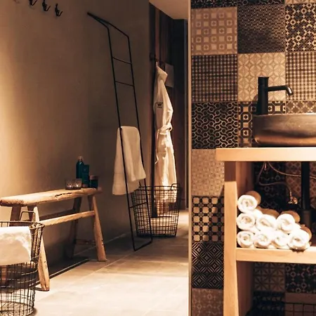 Mountain 公寓式酒店 湖城